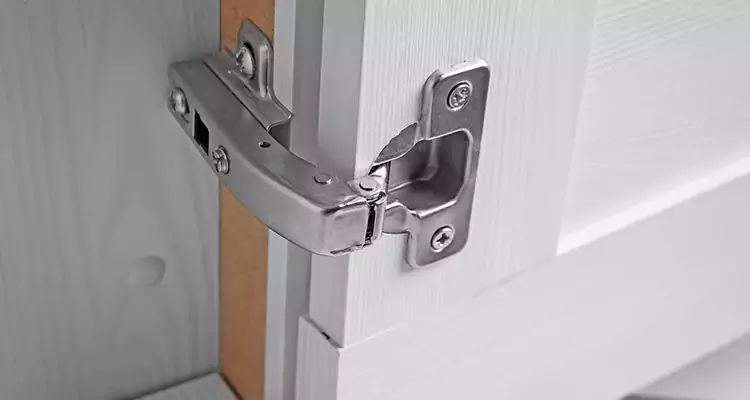 Shower Door Hinge Replacement in Walnut Creek, CA