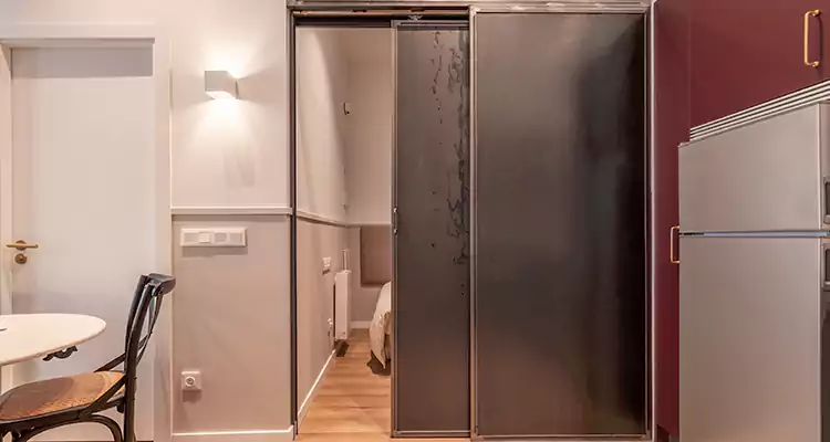 We Fix Closet Sliding Door in Walnut Creek, CA 
