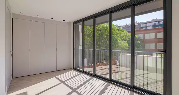 Fix Sliding Screen Door Track in Walnut Creek, CA